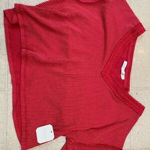 Altar'd State NWT medium Red Textured V-Neck Crop Top